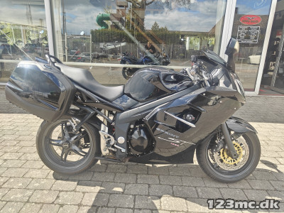 Triumph Sprint ST 1050
