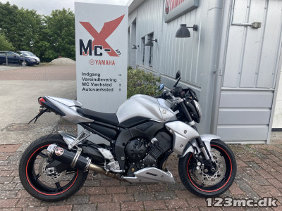 Yamaha FZ1