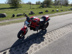 2009 Ducati Monster 696