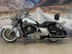 2009 Harley-Davidson FLHRCI Road King Classic 2009 Harley-Davidson FLHRCI Road King Classic