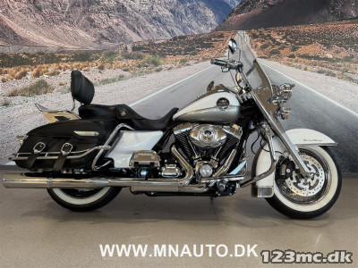 Harley-Davidson FLHRCI Road King Classic