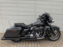 Harley-Davidson FLHX Street Glide HMC Motorcykler. Vi bytter gerne.
