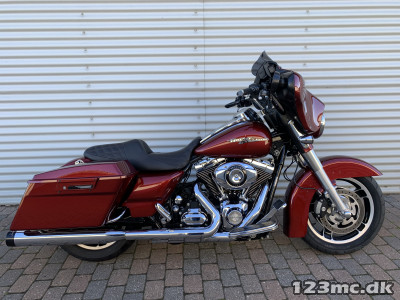 Harley-Davidson FLHX Street Glide HMC Motorcykler. Vi bytter gerne.