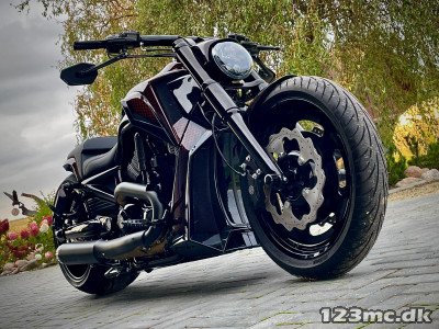Harley-Davidson VRSCDX Night Rod Special