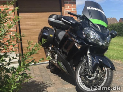 Kawasaki GTR 1400