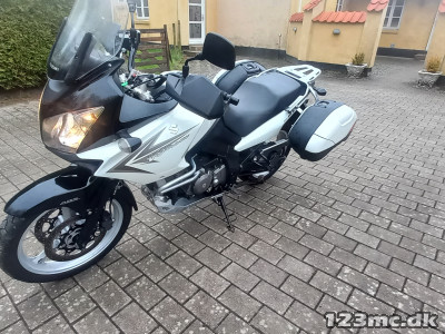 Suzuki DL 650 V-Strom tour