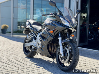 Yamaha FZ6