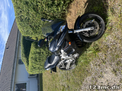 Yamaha FZ6