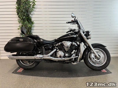 Yamaha XVS 1300 A Midnight Star