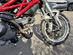 2010 Ducati Monster 1100 S