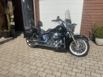 2010 Harley-Davidson FLDE Deluxe