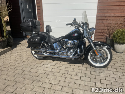 Harley-Davidson FLDE Deluxe Tour