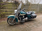 2010 Harley-Davidson FLHRCI Road King Classic 2010 Harley-Davidson FLHRCI Road King Classic