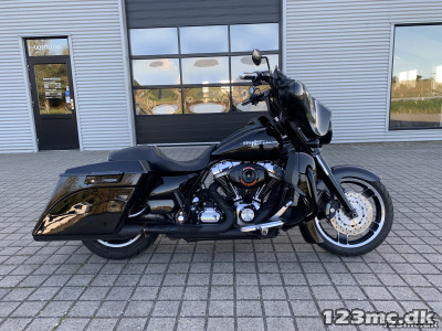 Harley-Davidson FLHX Street Glide HMC Motorcykler. Vi bytter gerne.