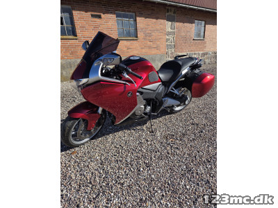 Honda VFR 1200 F Sportstourer