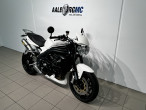 2010 Triumph Speed Triple 2010 Triumph Speed Triple
