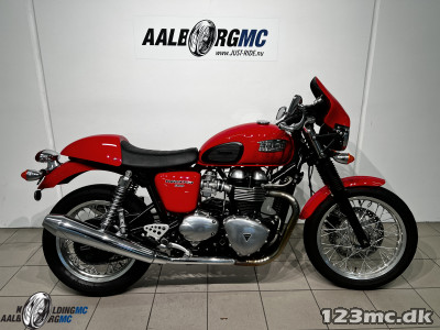 Triumph Thruxton 900