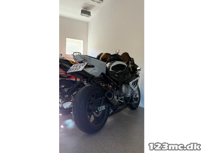 BMW S 1000 RR