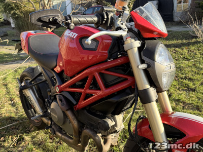 Ducati Monster 1100 EVO ABS