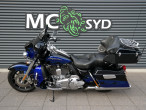 2011 Harley-Davidson FLHTCUSE CVO Electra Glide Ultra Classic