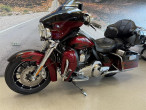 2011 Harley-Davidson FLHTCUSE CVO Electra Glide Ultra Classic