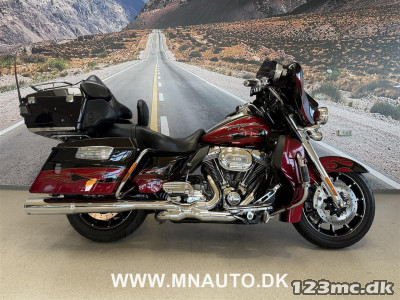 Harley-Davidson FLHTCUSE CVO Electra Glide Ultra Classic
