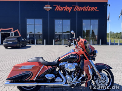 Harley-Davidson FLHX Street Glide