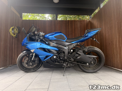 Kawasaki ZX6R