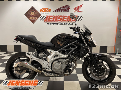 Suzuki SFV 650 Gladius