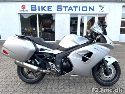 Triumph Sprint GT 1050