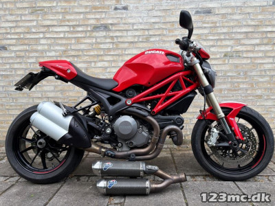 Ducati Monster 1100