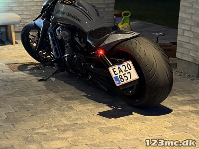 Harley-Davidson VRSCDX Night Rod Special
