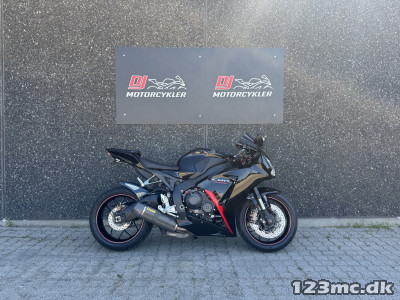 Honda CBR 1000 RRA SP