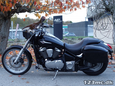 Kawasaki VN 900 Custom