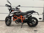 2012 KTM 690 DUKE 2012 KTM 690 DUKE