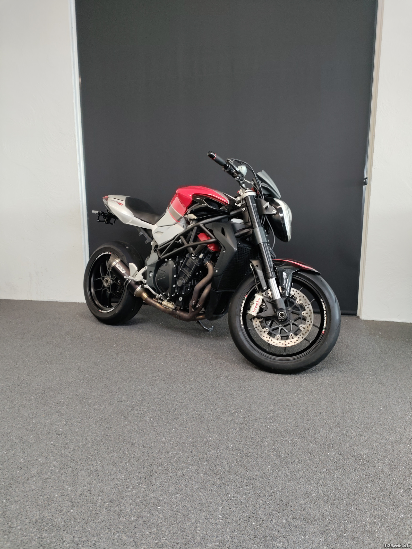 Embouts De Guidon Rizoma MA532G Or - Pour MV Agusta Brutale 1090 RR - Neuf (Garantie 2 Ans)