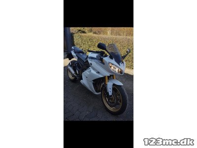 Yamaha FZ8 S