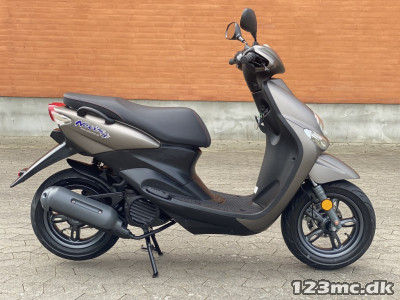 Yamaha Neos