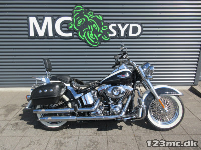 Harley-Davidson FLSTN Softail Deluxe