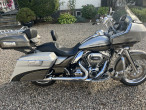 2013 Harley-Davidson FLTRXSTSE Road Glide ST CVO