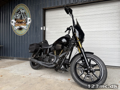 Harley-Davidson FXDB Street Bob Sport og Tour