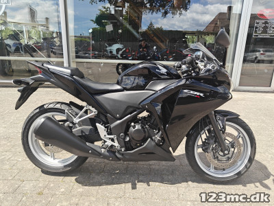 Honda CBR 250 R ABS