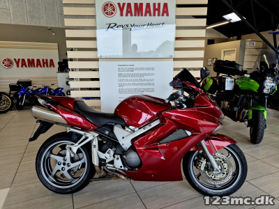 Honda VFR 800 F Honda VFR 800 F