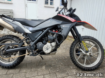 Husqvarna TR 650 Strada