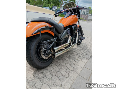 Kawasaki VN 900 Custom custom