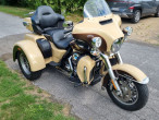 2014 Harley-Davidson FLHTCUTG Tri Glide Ultra