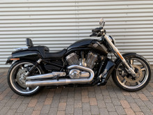 Harley-Davidson VRSCF V-Rod Muscle HMC Motorcykler. Vi bytter gerne. Harley-Davidson VRSCF V-Rod Muscle HMC Motorcykler. Vi bytter gerne.