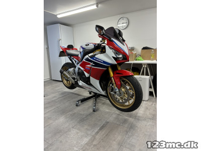 Honda CBR 1000 RR SP