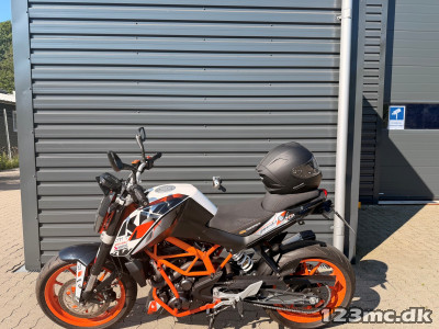 KTM 390 Duke Sport