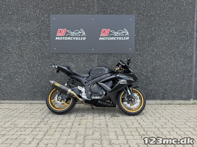 Suzuki GSXR 750 Suzuki GSXR 750
